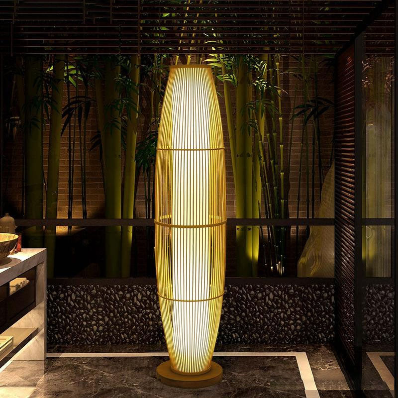 Zylindrische Rattan-Stehlampe Mayora